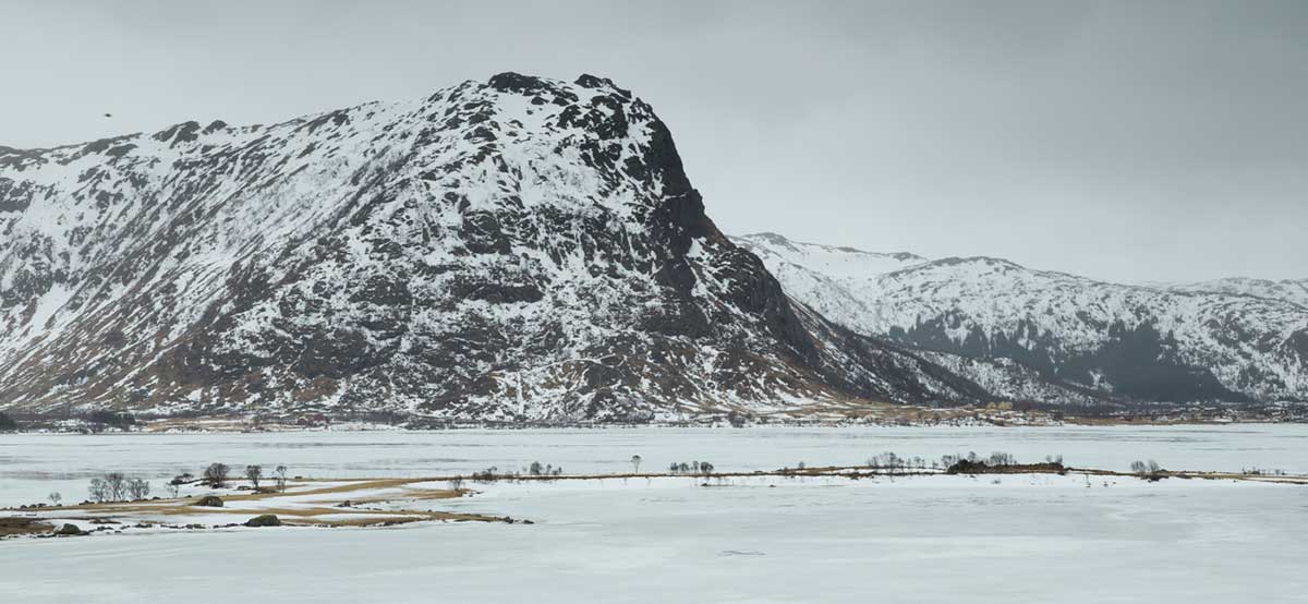 Lofoten-Landschapsfotografie-Bergen-Mountain-Landscape-Norway-Snow