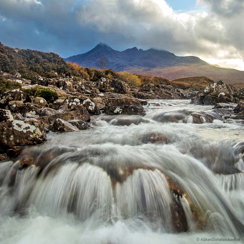 Landschapsfotografie Schotland Lange sluitertijd Grijsfilter stromend water
